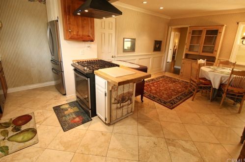 13141 Lewis St, Garden Grove CA  92843-2227 exterior