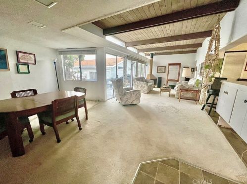8 Saratoga, Newport Beach CA  92660-6152 exterior