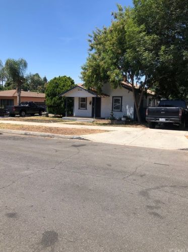 904 Greenwood Ave, Ontario, CA 91761-3415