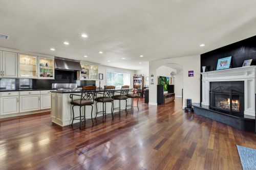 2855 Victoria Dr, Alpine CA  91901-3669 exterior