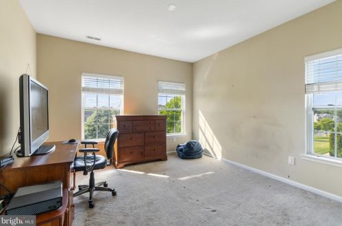 6 Nicole Ct, Swedesboro NJ  08085-3448 exterior