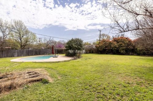3621 Wayland Dr, Fort Worth TX  76133-3005 exterior