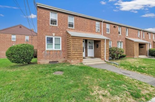 105 Louisiana Ave, Bridgeport, CT 06610-1501