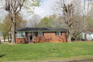 913 Earl Ave, Smithville, TN 37166-2414