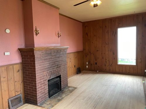 108 Washington St, Ely, MN 55731-1219