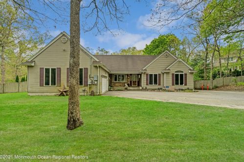 336 Clearstream Rd, Jackson Twp NJ  08527-2038 exterior