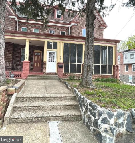 200 Broom St, Wilmington, DE 19805-3941