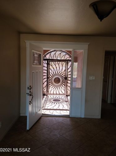 1038 Oso Ct, Nogales, AZ 85648-6331