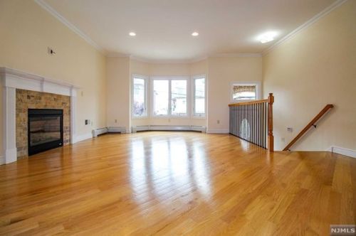 441 Washington Ave, Cliffside Park NJ  07010-1814 exterior