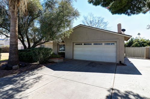 817 Coral Gables Dr, Phoenix, AZ 85022-3715