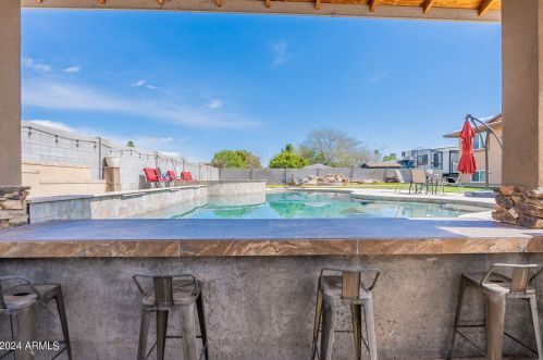 5752 Monte Cristo Ave, Glendale AZ 85306-2230 exterior