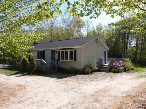 8 Woodcrest Dr, Ossipee, NH 03864-7060