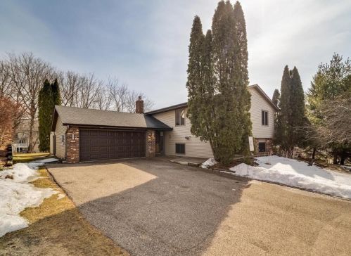 13670 Hanover Ct, Saint Paul, MN 55124-9568