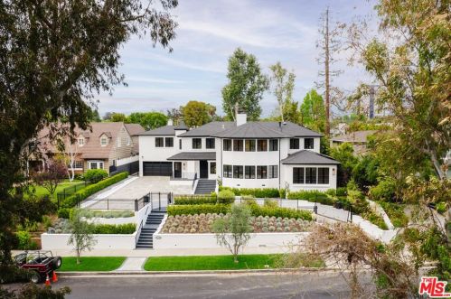 10125 Valley Spring Ln, North Hollywood, CA 91602-2929