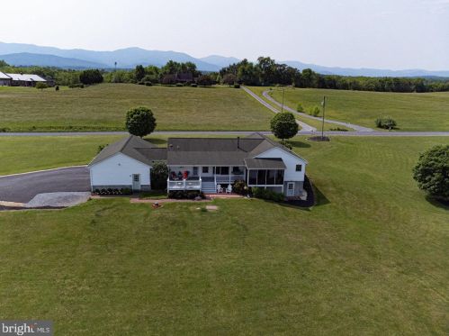 803 Hook Hill Rd, Richmond National Battlefiel VA  22835-3505 exterior