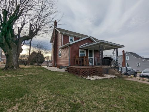 1808 Wood St, Latrobe, PA 15650-2273