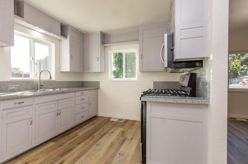 1745 Woodland Ave, Modesto CA  95358-1360 exterior