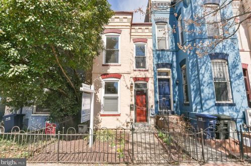 712 C St, Washington, DC 20002-6112