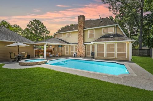 5303 Walnut Hills Dr, Humble, TX 77345-2433