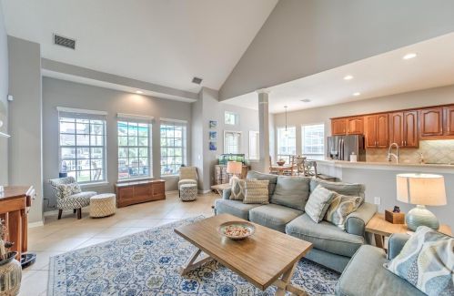 413 Islebay Dr, Ruskin FL  33572-3332 exterior