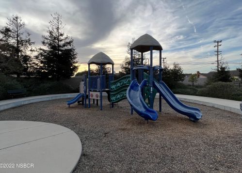 1410 Mesa View Ln, Santa Maria CA  93454-2573 exterior