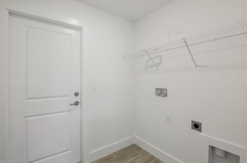 2900 51 St, Lehigh Acres FL 33971-5726 exterior