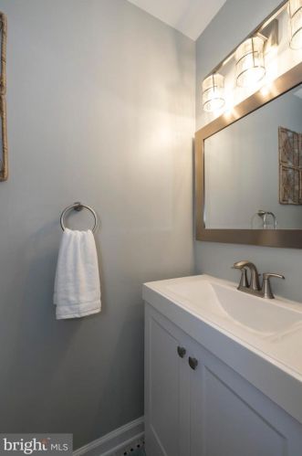 101 Providence Ct, Harleysville PA  19438-3621 exterior