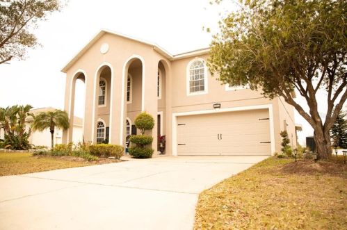 5812 Royal Hills Cir, Winter Haven, FL 33881-8799