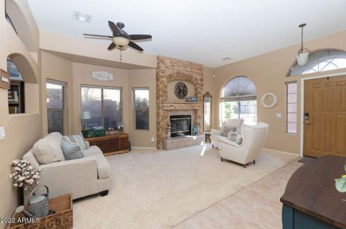 628 Stottler Dr, Gilbert AZ 85296-8387 exterior