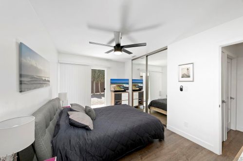 5702 Bakewell St, San Diego CA 92117-4044 exterior