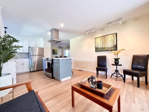 2612 Tamarisk Ct, Santa Rosa CA  95405-8413 exterior