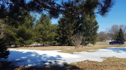 5557 Strawberry Ln, City Point, WI 54466-9546