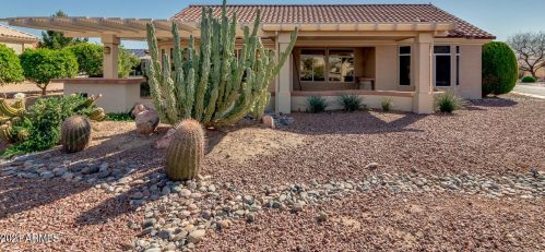 22606 Las Brizas Ln, Sun City AZ 85375-2828 exterior