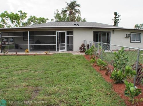516 4 Ter, Cape Coral FL  33909-0020 exterior