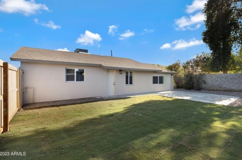 6844 8th Ave, Phoenix AZ  85013-1004 exterior