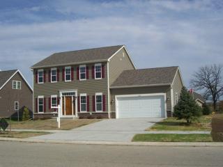 1060 Monroe Ave, Hartford, WI 53027-9221