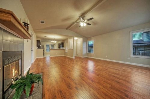 12903 Campos Dr, Austin TX  78727-7041 exterior
