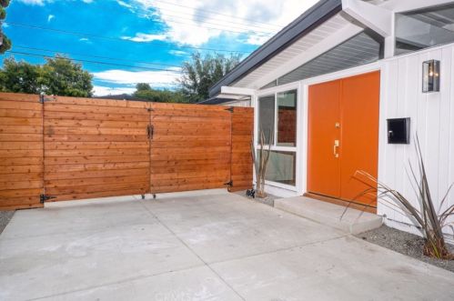 3316 Studebaker Rd, Long Beach CA  90808-4255 exterior