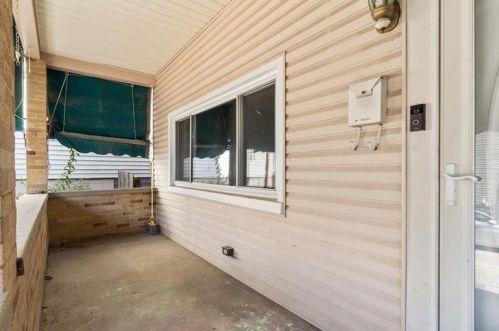 214 20th St, Pittsburgh PA  15222-4444 exterior