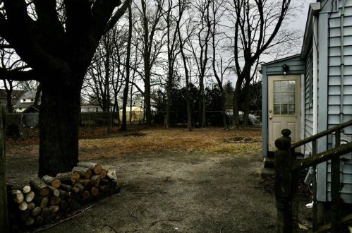 347 Pequot Ave, Warwick RI  02889-9520 exterior