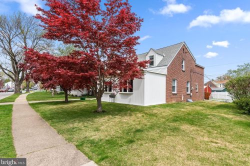 211 Rodney Rd, Ridley Park PA  19078-1429 exterior