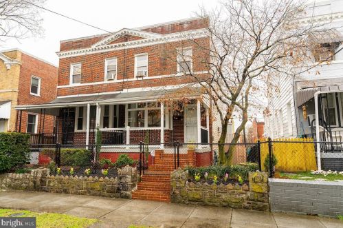 610 Somerset Pl, Washington, DC 20011-1247