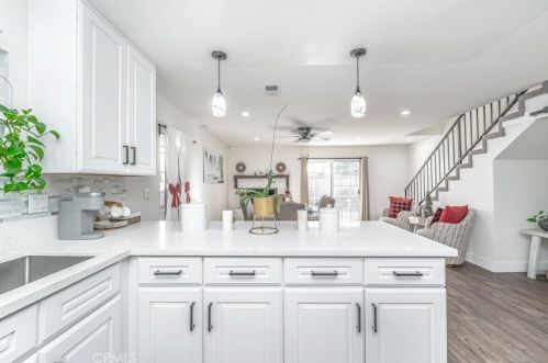 2658 Harrison St, Long Beach, CA 90810-1315