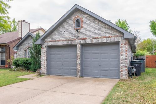 4732 Bracken Dr, Fort Worth, TX 76137-1538