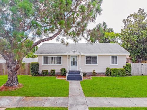 4247 11th Ave, Saint Petersburg, FL 33713-5948