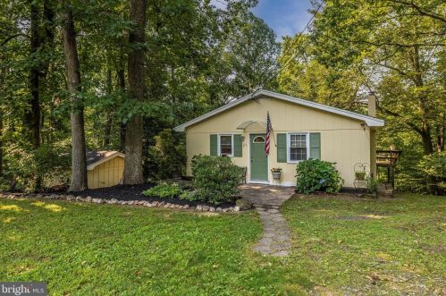 21 Deer Trl, Charnita, PA 17320-8126