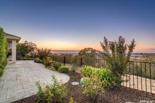 2420 Horseshoe Ct, Rocklin, CA 95765-5600