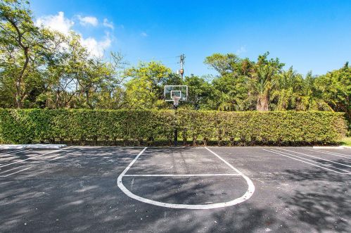826 Kokomo Key Ln, Delray Beach FL  33483-6027 exterior
