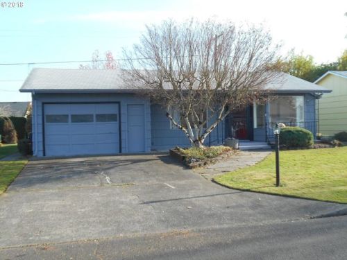 1926 Thompson Rd, Woodburn, OR 97071-2435