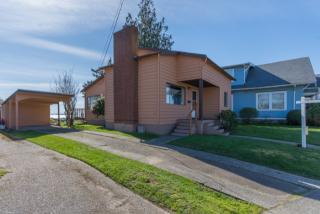 2621 Eldridge Ave, Bellingham, WA 98225-2015